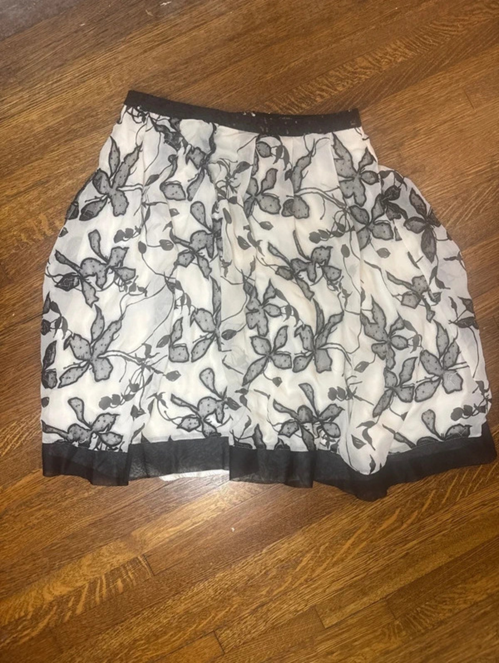 Carmen Marc Valvo Silk Skirt